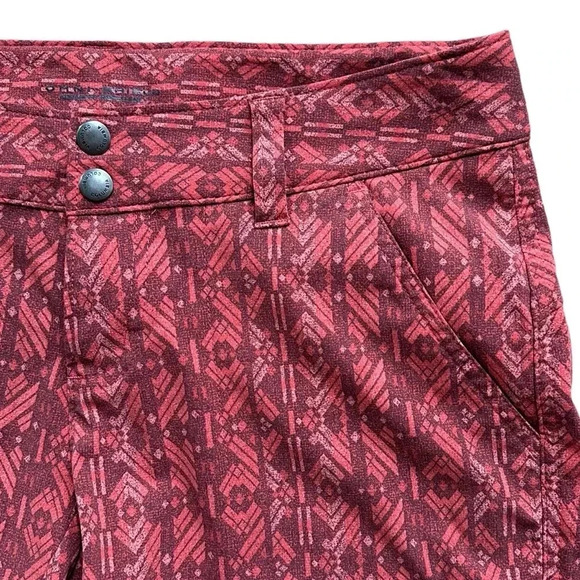 COLUMBIA NWOT OMNI SHIELD SATURDAY TRAIL AZTEC PATTERNED SHORTS | SIZE: 6 - Picture 3 of 10